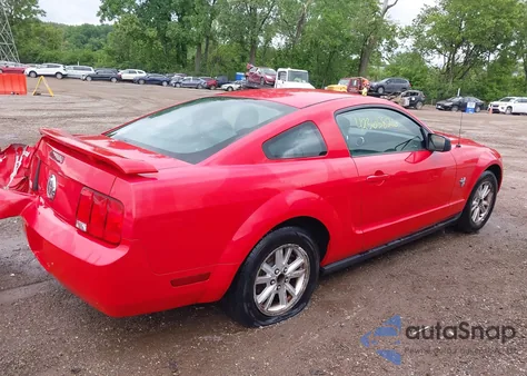 2009 Ford Mustang V6/V6 Premium z USA, uszkodzony, nr VIN 1ZVHT80N195136252